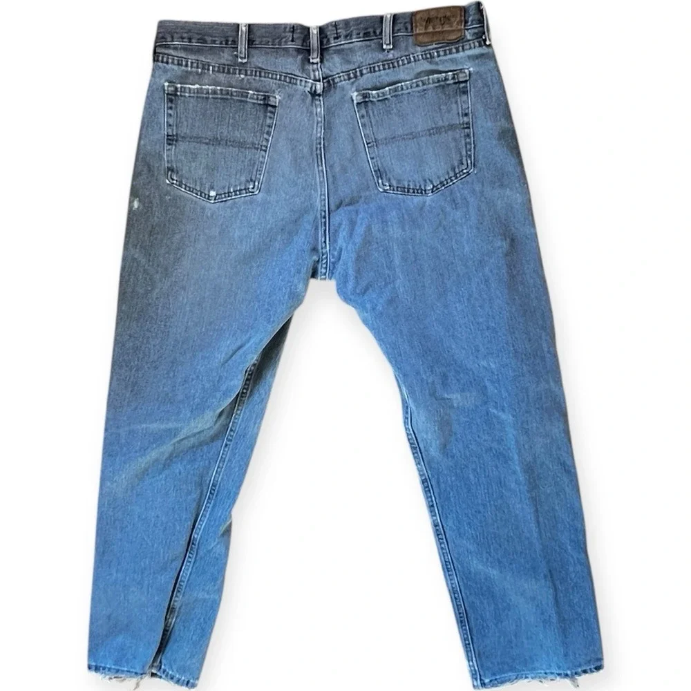 Wrangler Jeans‎ Men's Size 38x32 Relaxed Fit Worn In Distressed Thrashed Work